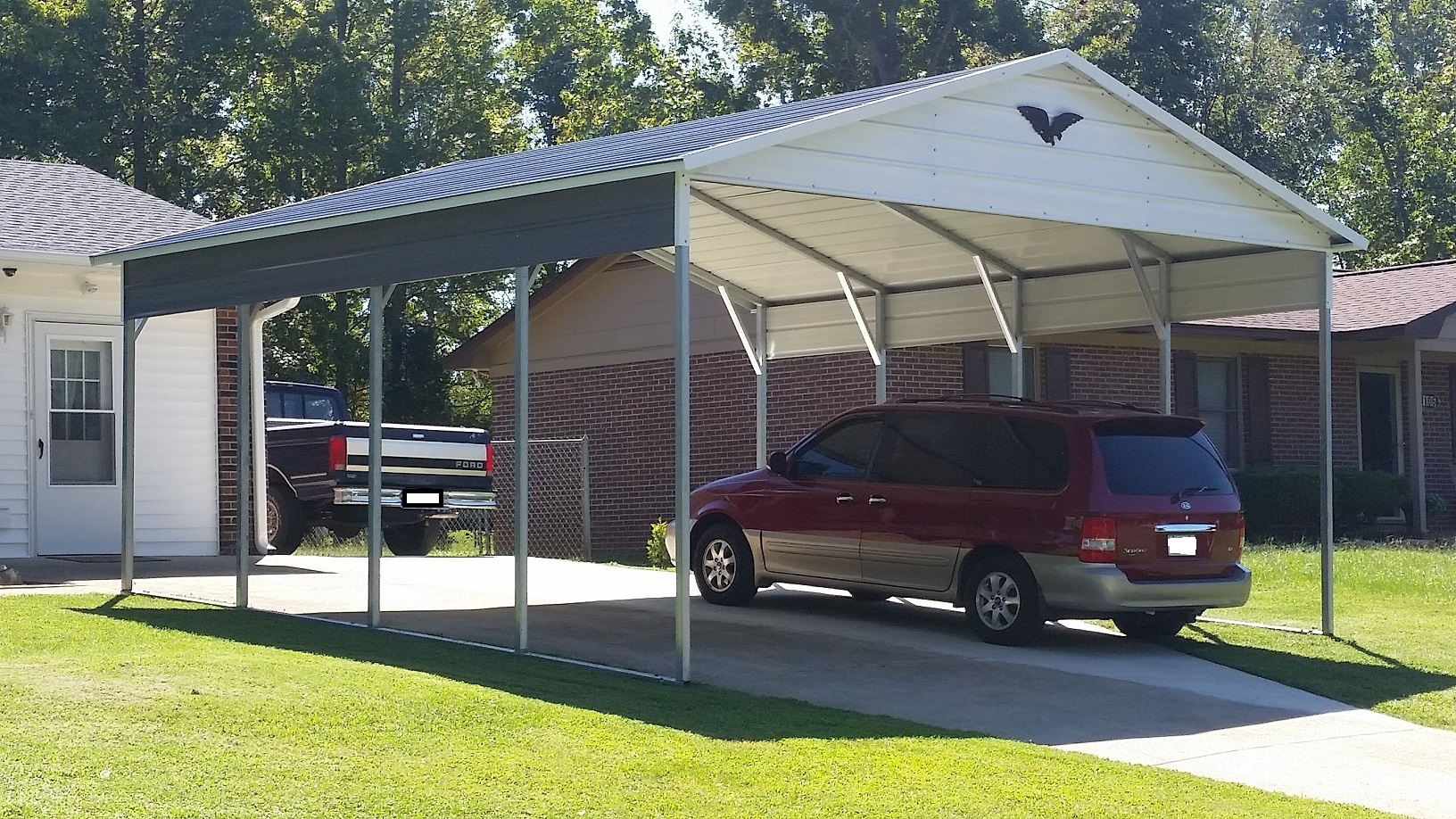 20x21x8,. vertical roof, with 1 gable and 2 cut side panels